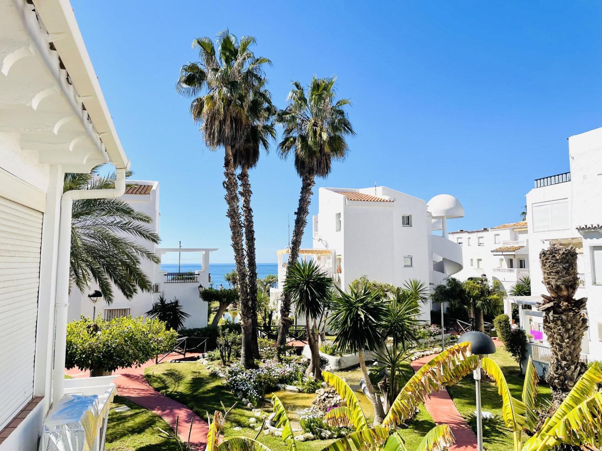 Apartamento Laguna Beach At Home Torrox Exterior foto