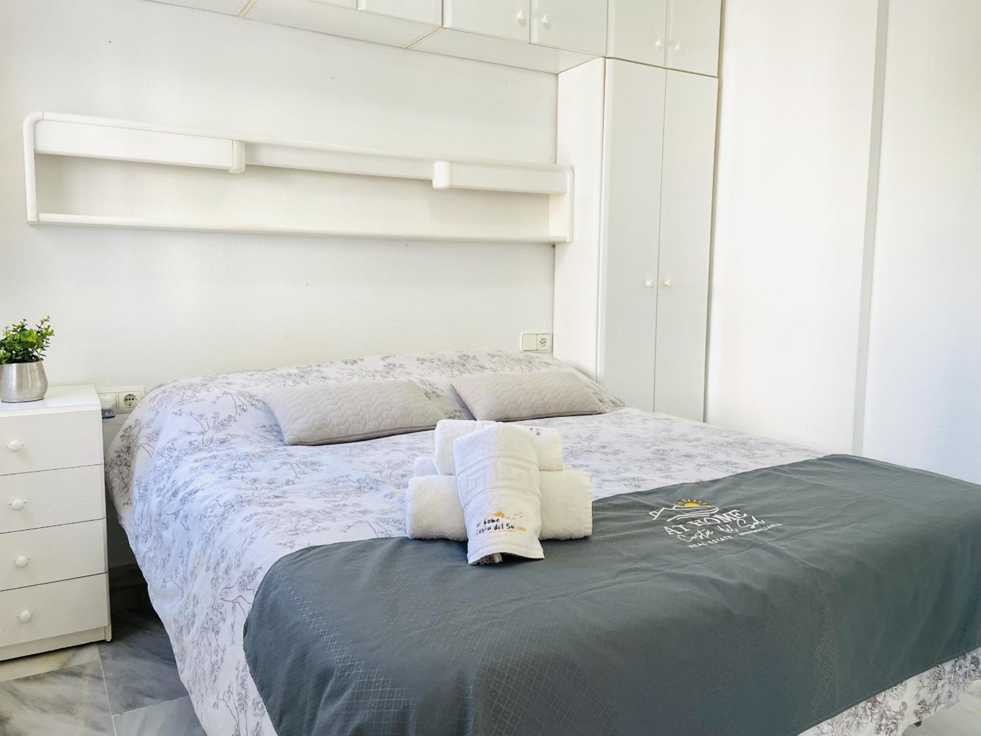 Apartamento Laguna Beach At Home Torrox Exterior foto